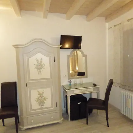 Nicole Doney Locazione Turistica Bed & Breakfast *